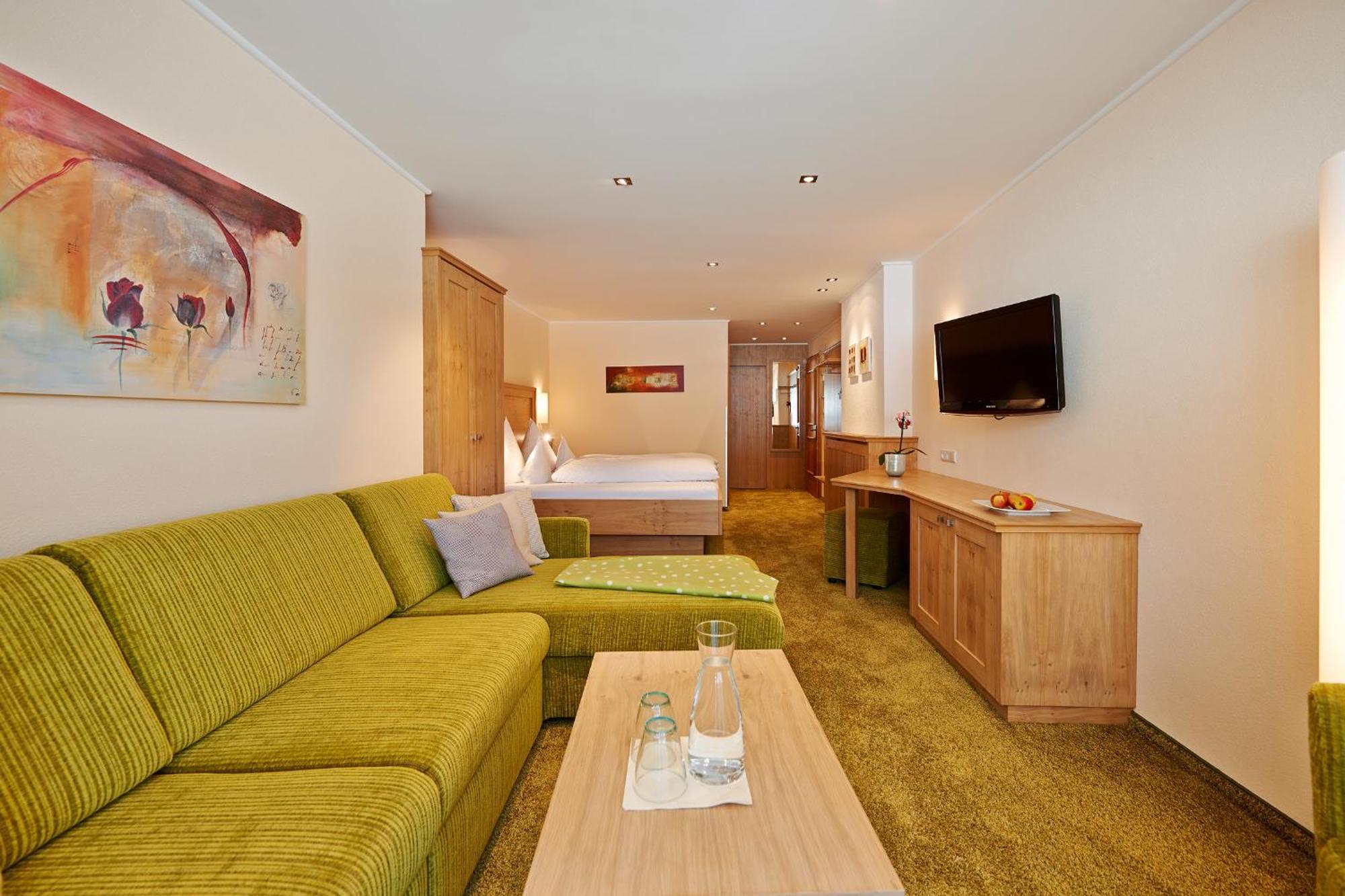 Hotel Restaurant Formarin Oberlech Pokoj fotografie