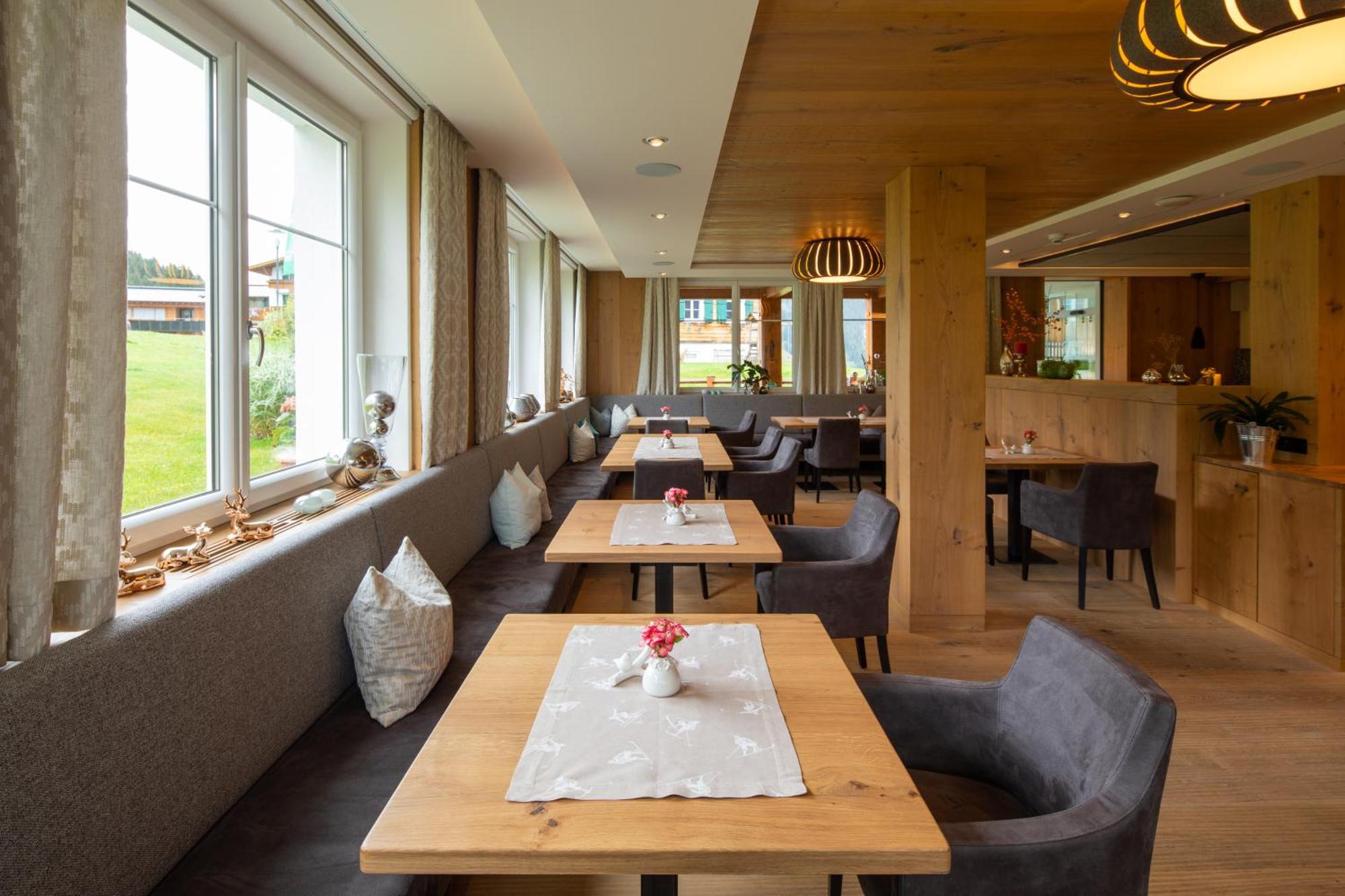 Hotel Restaurant Formarin Oberlech Exteriér fotografie